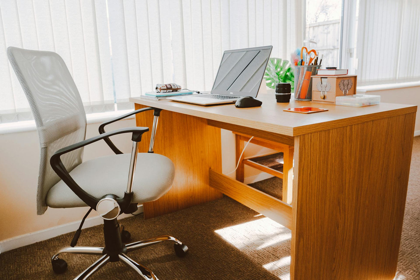 How to Avoid Common Ergonomic Hazards in Any Workspace