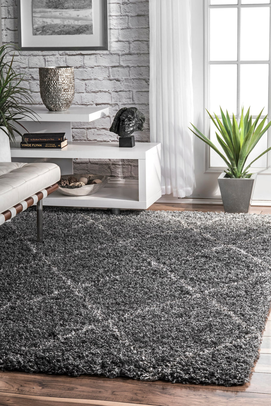 Elegant Dark Gray Crisscross Office Rug (Multiple Sizes)